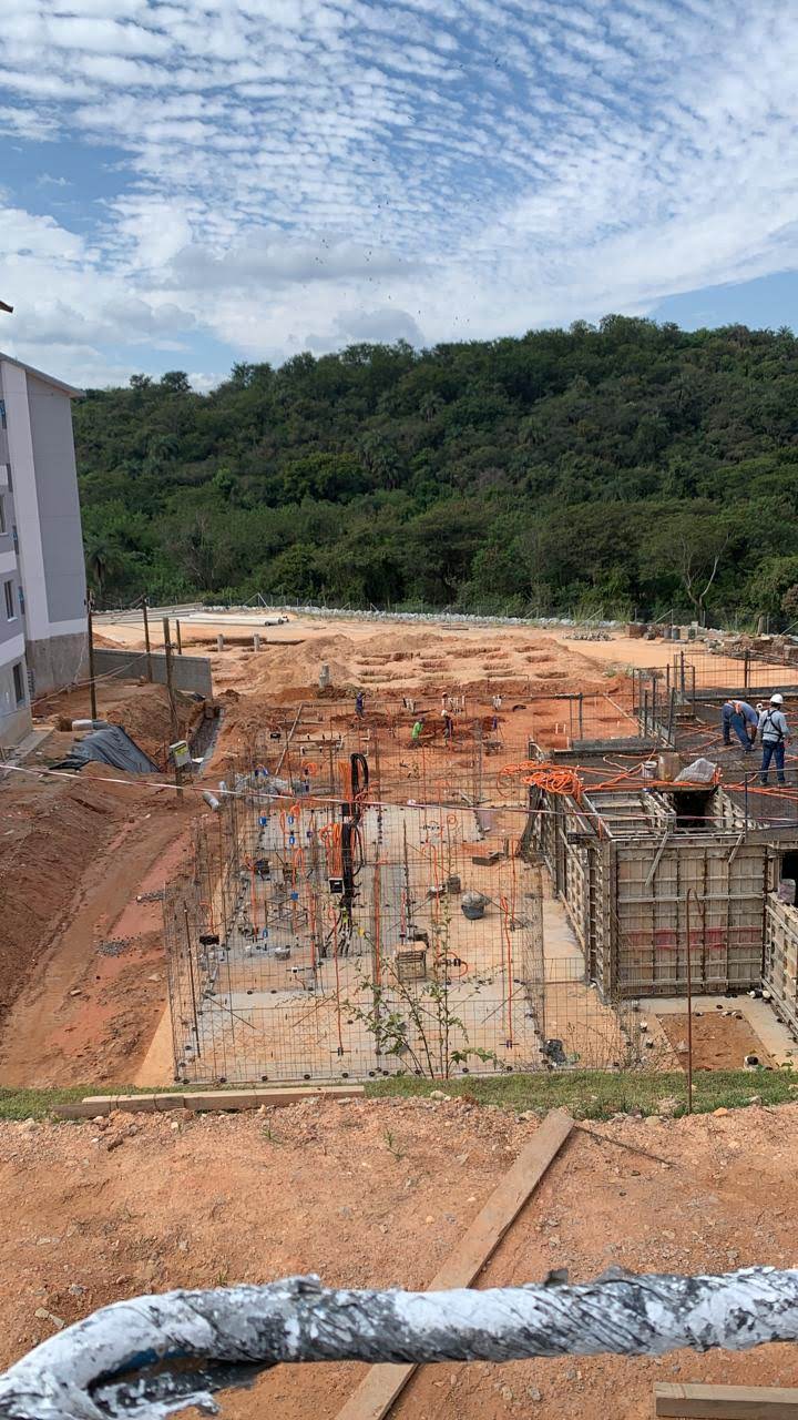 canteiro de obra emccamp